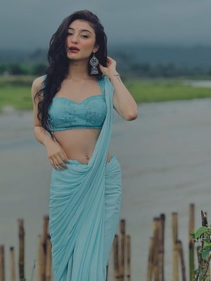 Oviya Darnal