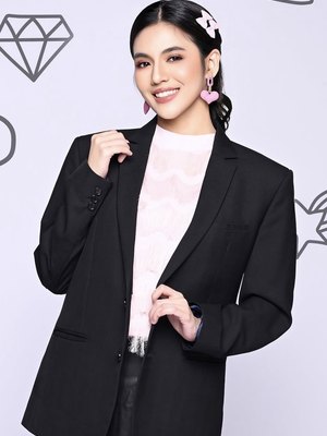 Putri Una Thamrin