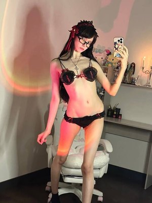 YourSmallDoll