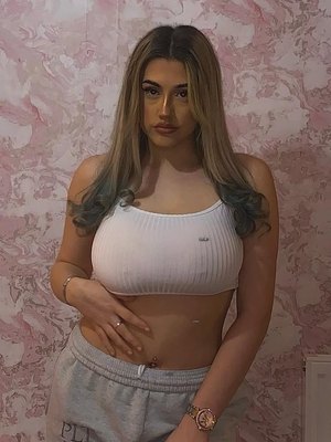 Holly Hemingway