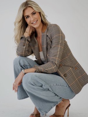 Kate Holoubek