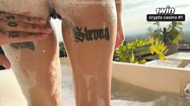 Fucking beauty Nath Gomez in public hotel hot tub!