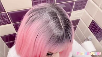 Pink-haired Russian slut fucks in public toilet
