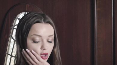 Lucky guy gets two sexy girls in bed