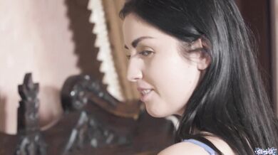 Lucky guy gets two sexy girls in bed