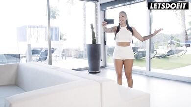 LATINA MILF - Perfect MILF Mariana Martix fucks neighbor with big dick