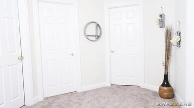 Perfect housewive Anissa Kate