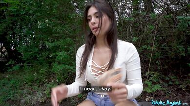 Tru Kait shows off really amazing ass