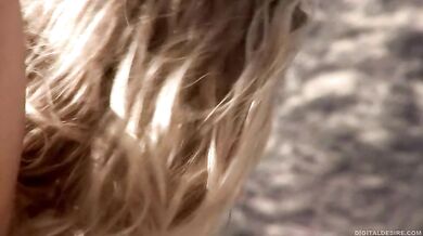 Blonde Alisha King fingers her pussy until she cums