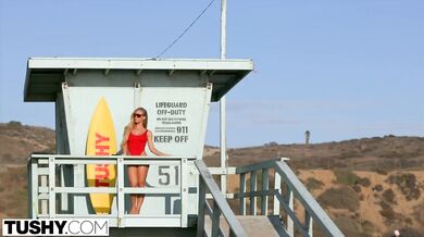 Nicole Aniston first anal, huge gapes!