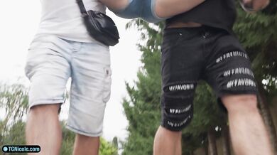 Double penetration with a random girl