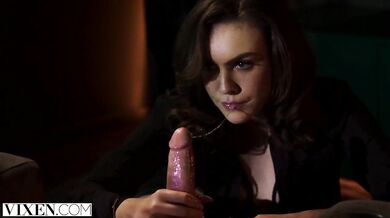 Naughty and gorgeous Freya Parker knows how to get her man