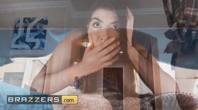 Jasmine Sherni’s Visit Turns Into A Naughty Threesome With Her Friends Violet Myers And Dwayne