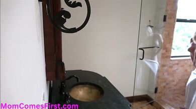 Catching Step Mom Kyla Keys After Her Shower