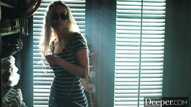 Babe invited her friend into threesome