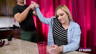 Family duties in threesome