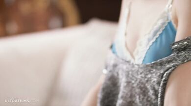 Leona Mia shows off her delicious pussy