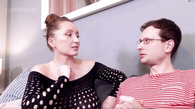 Huge-tits chick double penetrated in foursome