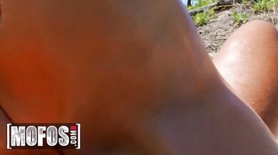 MOFOS - Scarlet Chase Has An Outdoors POV Encounter With Elic, Ending In A Messy Facial