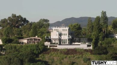 Anal-Obsessed Hottie Scarlett Alexis Has Intense Double Penetration Orgasm