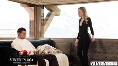 Beautiful Blonde Bella Spark Ditches Boring BF For Passionate Outdoor Sex With Stranger