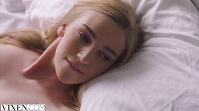 Kendra Sunderland has sexecutive meeting with her boss