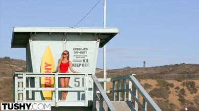 Nicole Aniston first anal, huge gapes!