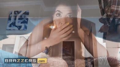 Jasmine Sherni’s Visit Turns Into A Naughty Threesome With Her Friends Violet Myers And Dwayne