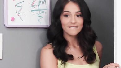 Lookalike Hotties Sofie Reyez And Serena Sterling Put Mike’s Cock To The Ultimate Test