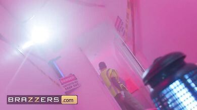 Cybernetic Jasmine Jae Needs Big Dicks And Cums In Order To Function Well