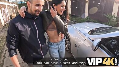 Carolina Guerrero moan while getting her pussy fucked in public